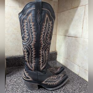 Ariat Casanova Leather Embroidered Cowboy Boots